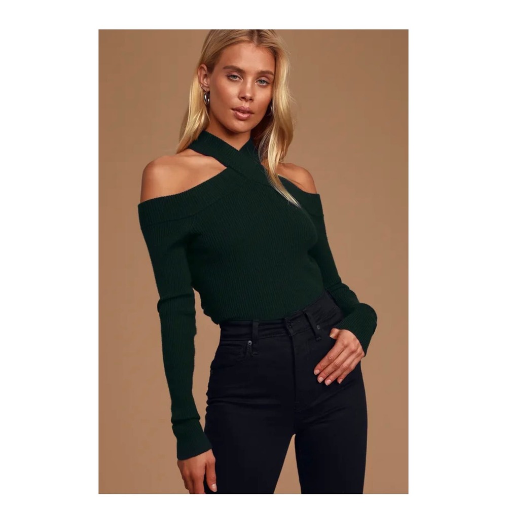 NWT- Lulus Green Ribbed Cold Shoulder Cropped Sweater Top M